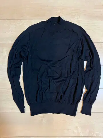 울 모크넥 긴팔 스웨터