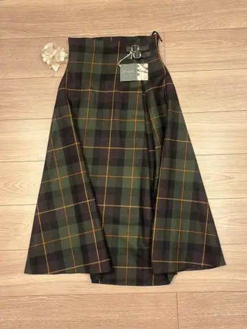 택 포함 오닐 오브 더블린 A라인 버클 스커트