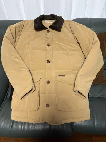 Hush Puppies 베이지 카라 부착 자켓 점퍼