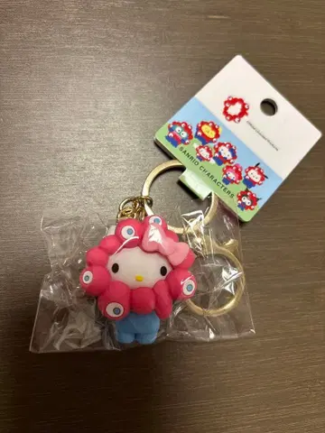 [ 미개봉 새상품 ] 오사카 만박 산리오 미야쿠미야쿠 파스텔 키링 키티