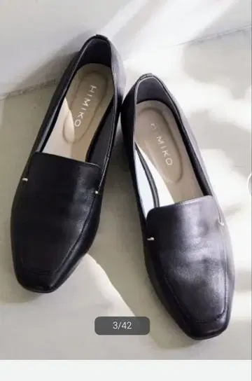 HIMIKO 블랙 메탈 악센트 로퍼