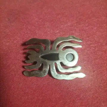 나스카 지상 그림 거미 브로치 각인 있음