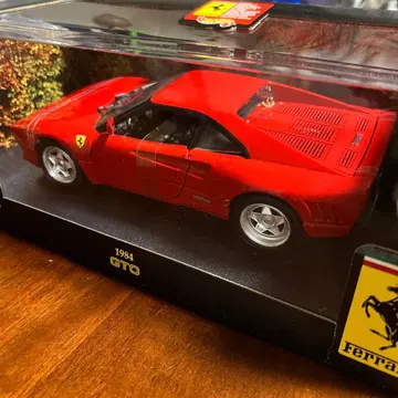 핫휠제 1984년식 페라리 288 GTO 1/18 스케일 미니카