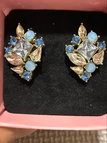 EmiriaWiz 스톤 장식 귀걸이