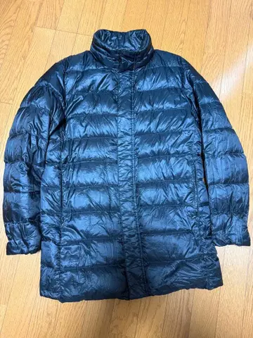 유니클로 울트라 라이트 다운 하프 코트 M 블랙