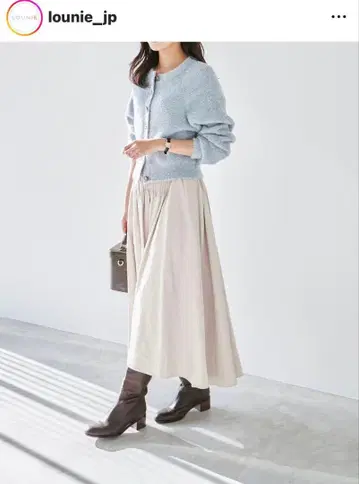 루니 타프타 개더 스커트 아이보리 화이트 계열 플레어