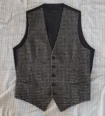 TAGLIATORE 딸리아또레 체크 베스트