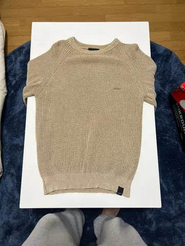 naful 베이지 반팔 니트