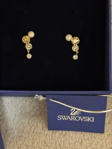 Swarovski 펄 크리스탈 드롭 귀걸이