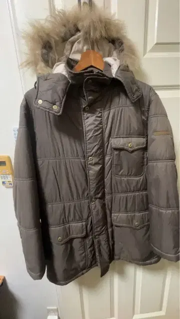 후드 부착 마운틴 파카 크로커다일