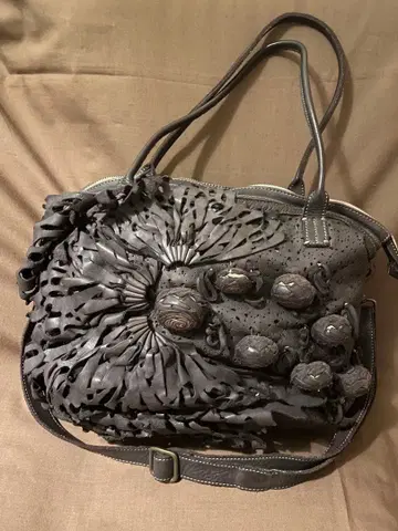 [ 새상품급 ] 태슬 달린 백 개럴개런트 CATERINA LUCCHI