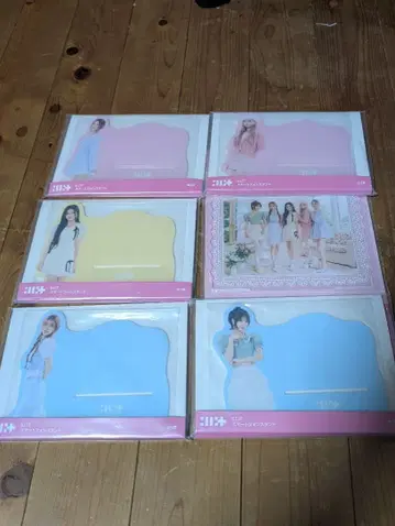 ILLIT 스마트폰 스탠드 총 5종 + 빅 아크릴 스탠드 1종