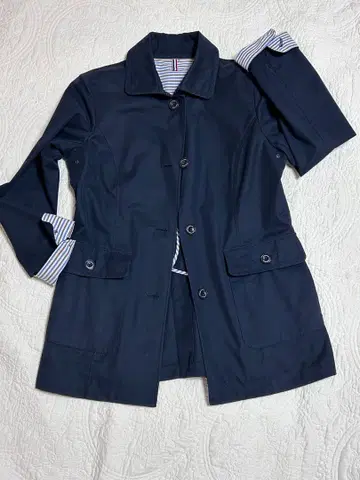 면 네이비 스트라이프 디자인 코트