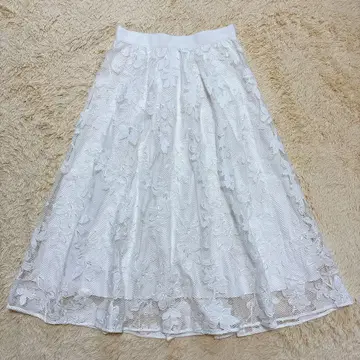[ 새상품급 ] 아나이 25SS 메쉬 플라워 플레어 화이트 레이스 꽃