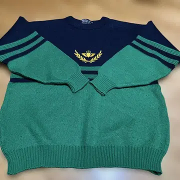 Emerald Isle ] 빈티지 스웨터 네이비/그린 스트라이프 자수