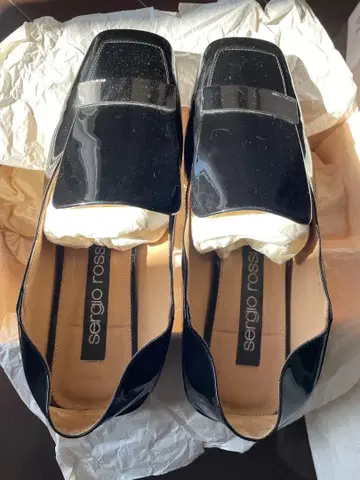 세르지오 로시 플랫슈즈 블랙