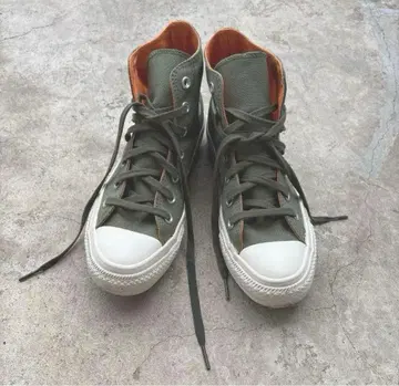 올리브 하이컷 스니커즈