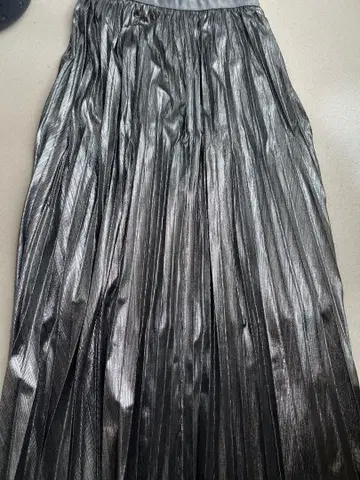 미사용 새상품 abitokyo 아비도쿄 샤이니 플리츠 스커트