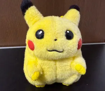 배를 누르면 우는 TOMY 피카츄 봉제 인형 초기