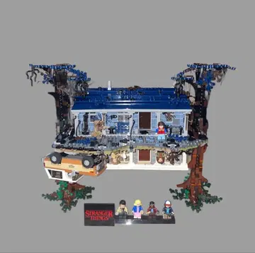 Stranger Things LEGO