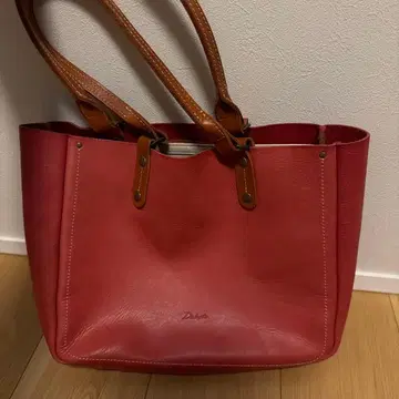 Dacota 빨간색 가죽 토트백
