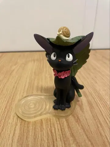 물웅덩이 트레이 마녀 배달부 키키 수국 지지