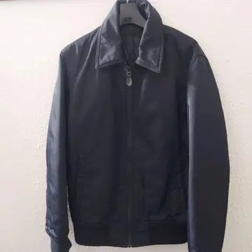 UNIQLO 플라이트 자켓 솜, 카라 부착