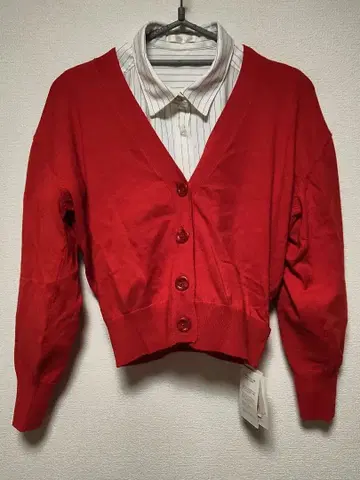 [ 새상품 ] 머큐리 듀오 택 포함 V넥 가디건