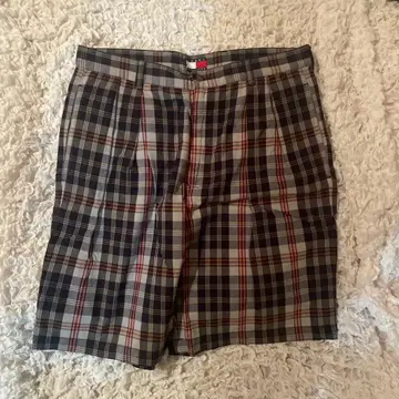 TOMMY HILFIGER 체크 무늬 숏팬츠 33