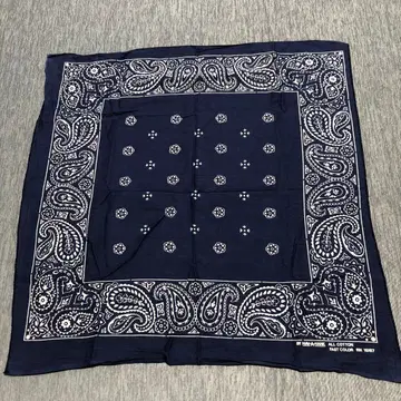 하바한크 FAST COLOR RN16187 네이비 페이즐리 반다나