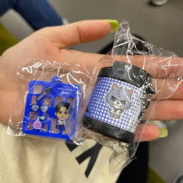 토사카 히로오미 코인 실린더 컬러 아크릴 키링 2개 세트