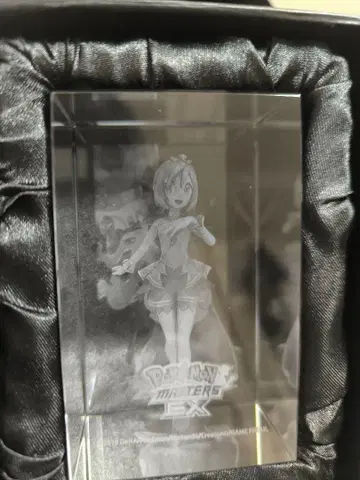 포켓몬 마스터즈 EX 포켓마스 특제 3D 크리스탈 스탠드 6주년