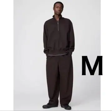 유니클로 U 브러쉬드 맨투맨 와이드 팬츠 다크 브라운 M 사이즈