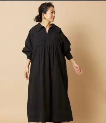 Freada 프리 인도 레이스 절개 세일러 카라 원피스