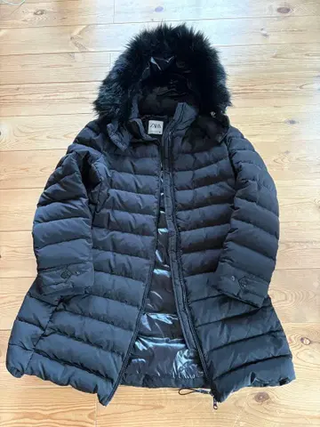 ZARA 후드 부착 다운 자켓