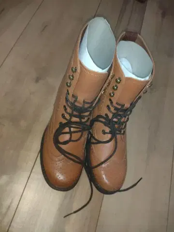 REGAL 브라운 가죽 하이컷 부츠