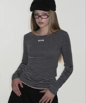 무신사 CRANK 보더 T셔츠