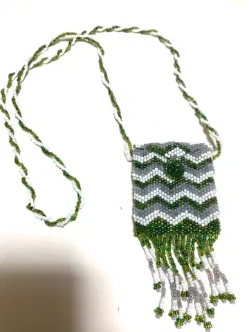 인도네시아 비즈의 주머니형 목걸이