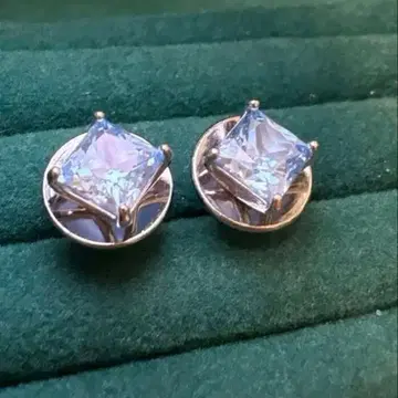 새상품급 스와로브스키 귀걸이