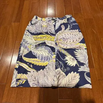 꽃무늬 타이트 스커트 네이비