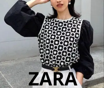 ZARA 미사용품 상의 자라 플라워 모티브 긴팔 퍼프 슬리브