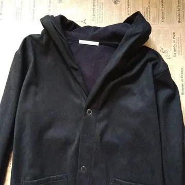 후드 부착 블랙 롱 코트