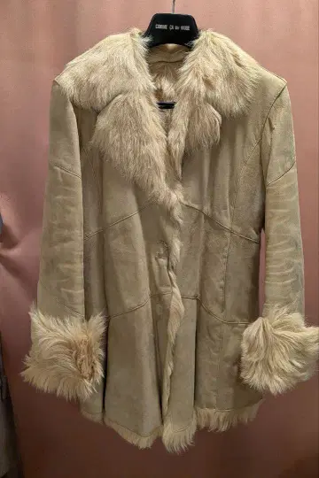 무스탕 코트 유나이티드 애로우즈