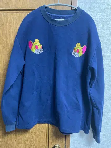 TTT TTTMSW 맨투맨 자수