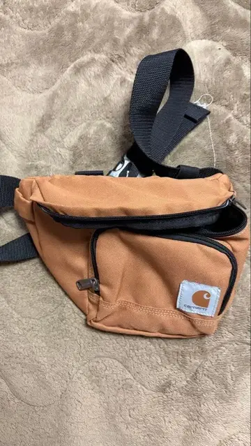 Carhartt 나일론 숄더백