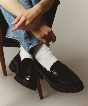 HARUTA x PUBLIC TOKYO 트랙 밑창 로퍼 블랙 2