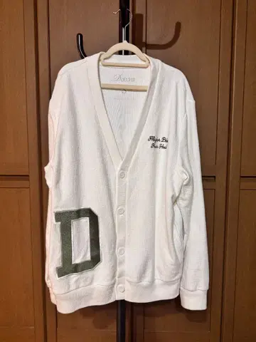 Doechii 가디건 화이트