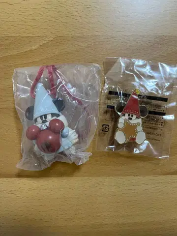 리루린린 캡슐 토이 & 핀 배지 2025