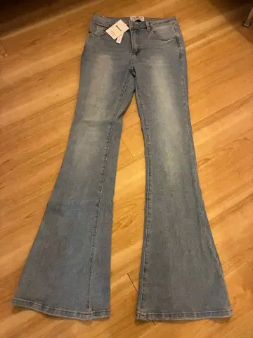 BADBLOOD 0119 로우 라이즈 부츠컷 진