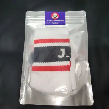 JANTJE_ONTEMBAAR 와 Fukuske 콜라보레이션 삭스 화이트